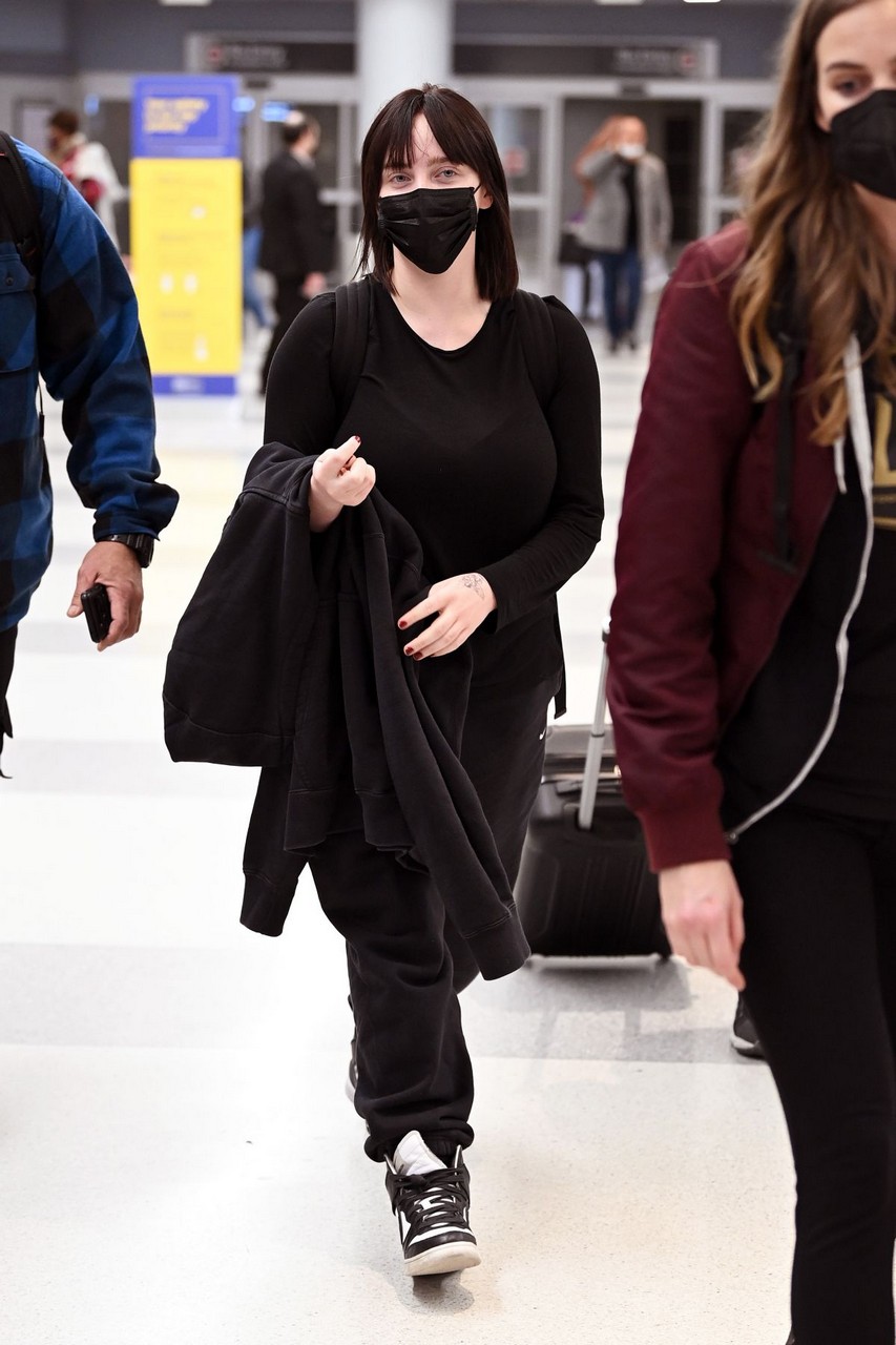Billie Eilish Arrives Jfk International Airport New York