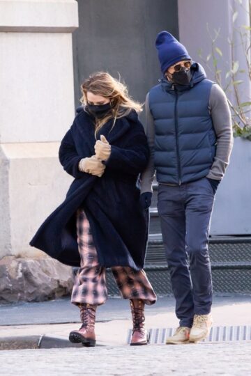 Blake Lively And Ryan Reynolds Out New York