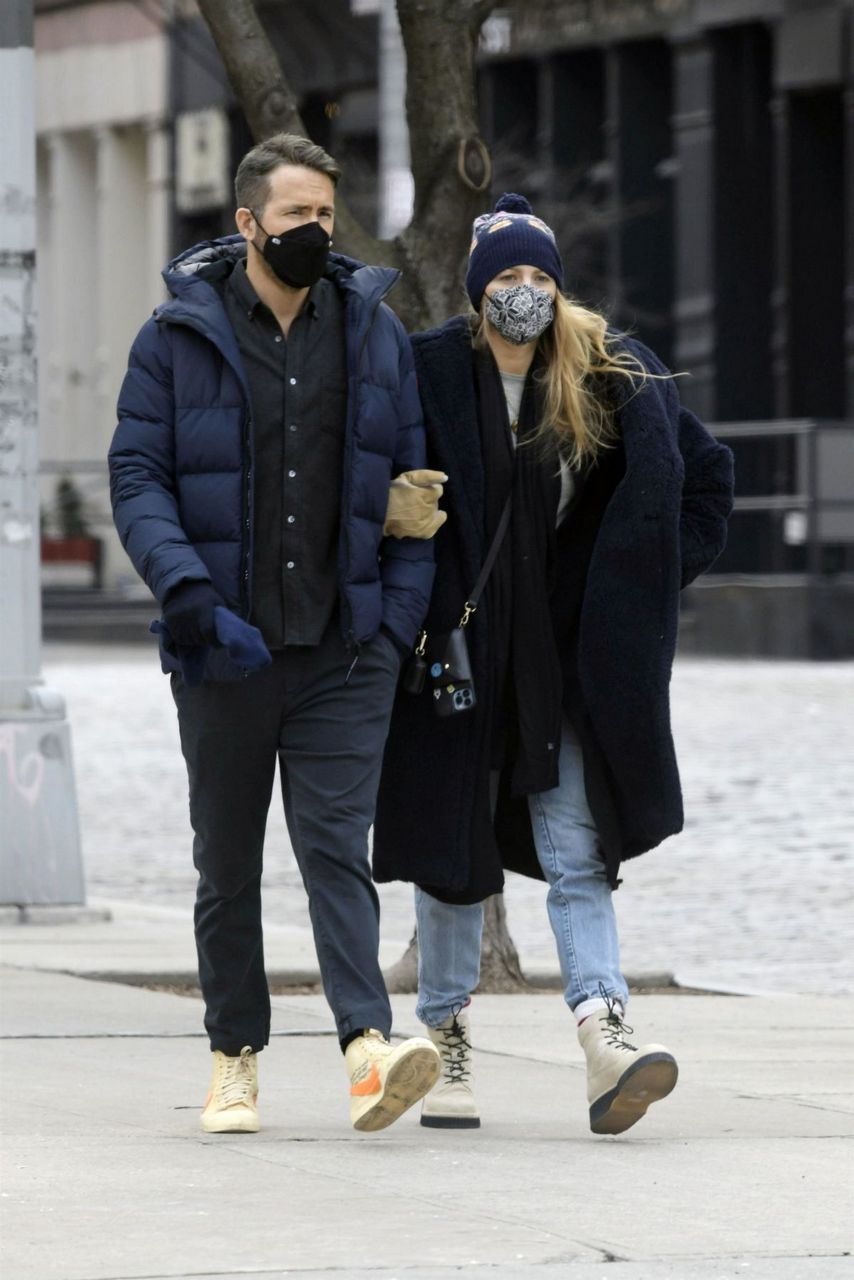 Blake Lively And Ryan Reynolds Out New York