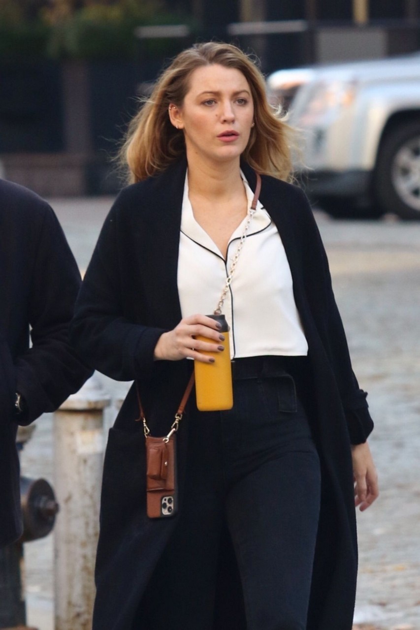 Blake Lively Out About New York