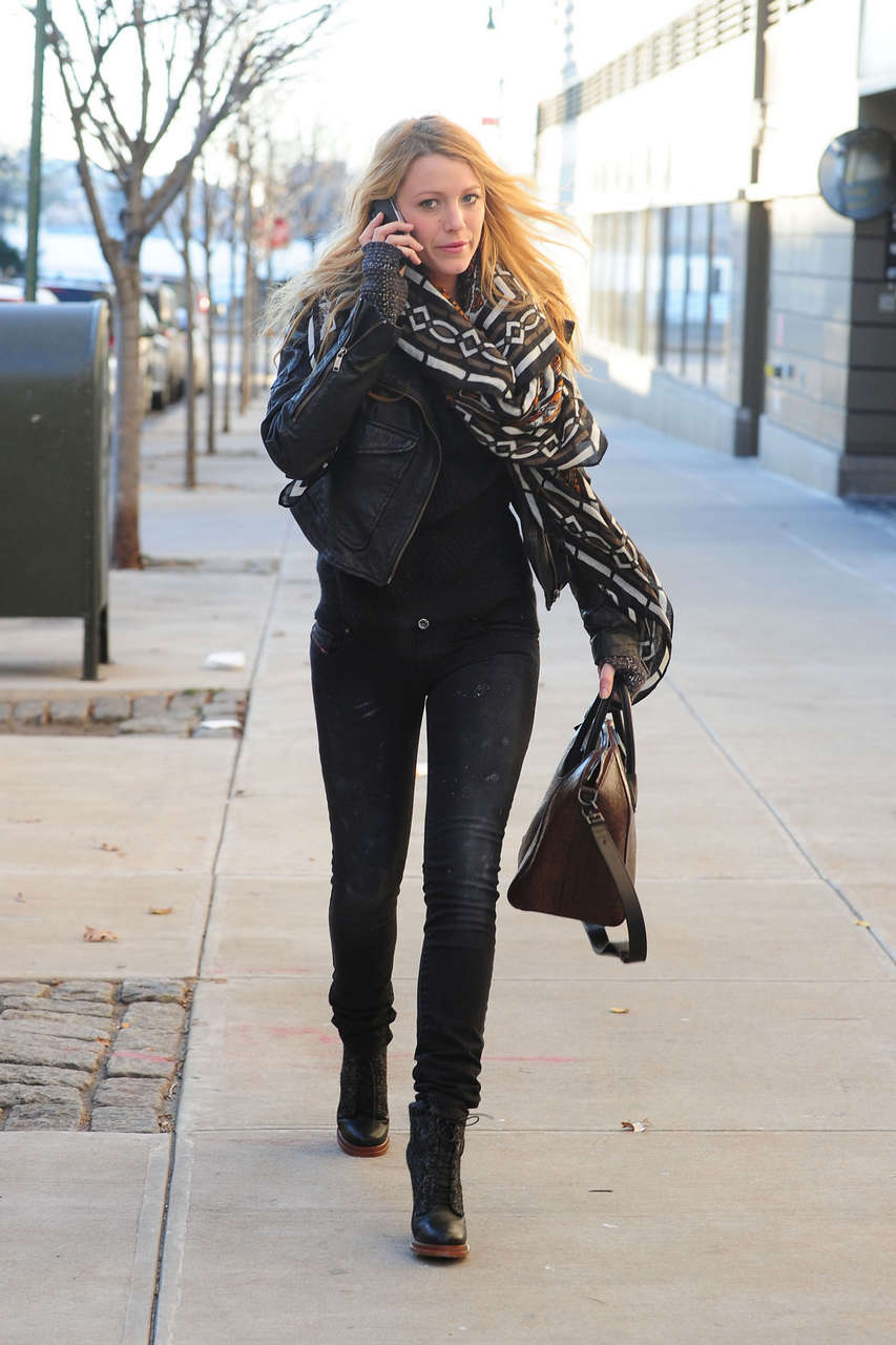 Blake Lively Out Aboutl Cambridge