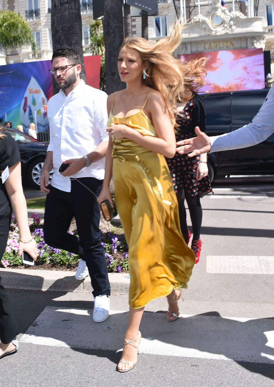Blake Lively Out Heading To Nikki Beach Canne S