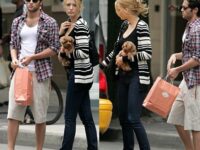 Blake Lively Penn Badgley Puppy