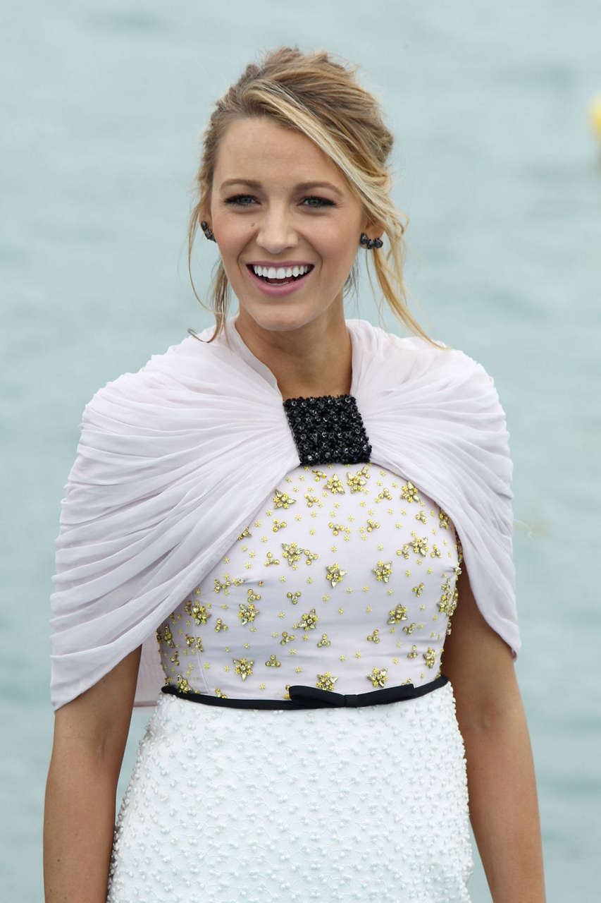 Blake Lively Shallows Photocall 2016 Cannes Film Festival