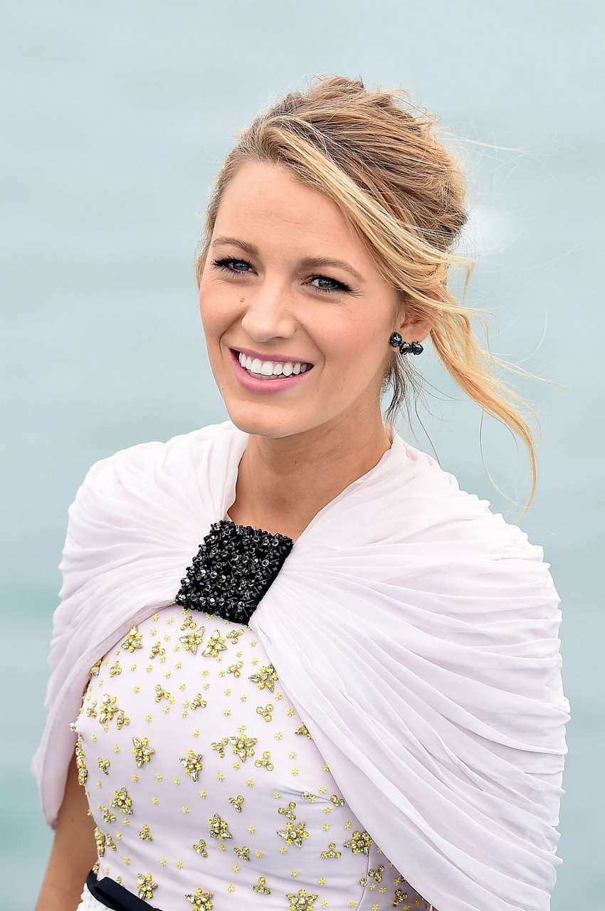 Blake Lively Shallows Photocall 2016 Cannes Film Festival