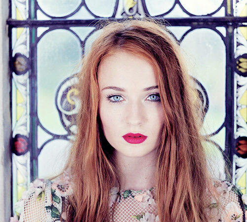 Blondiepoison New Outtakes Sophie Turner For (3 photos)