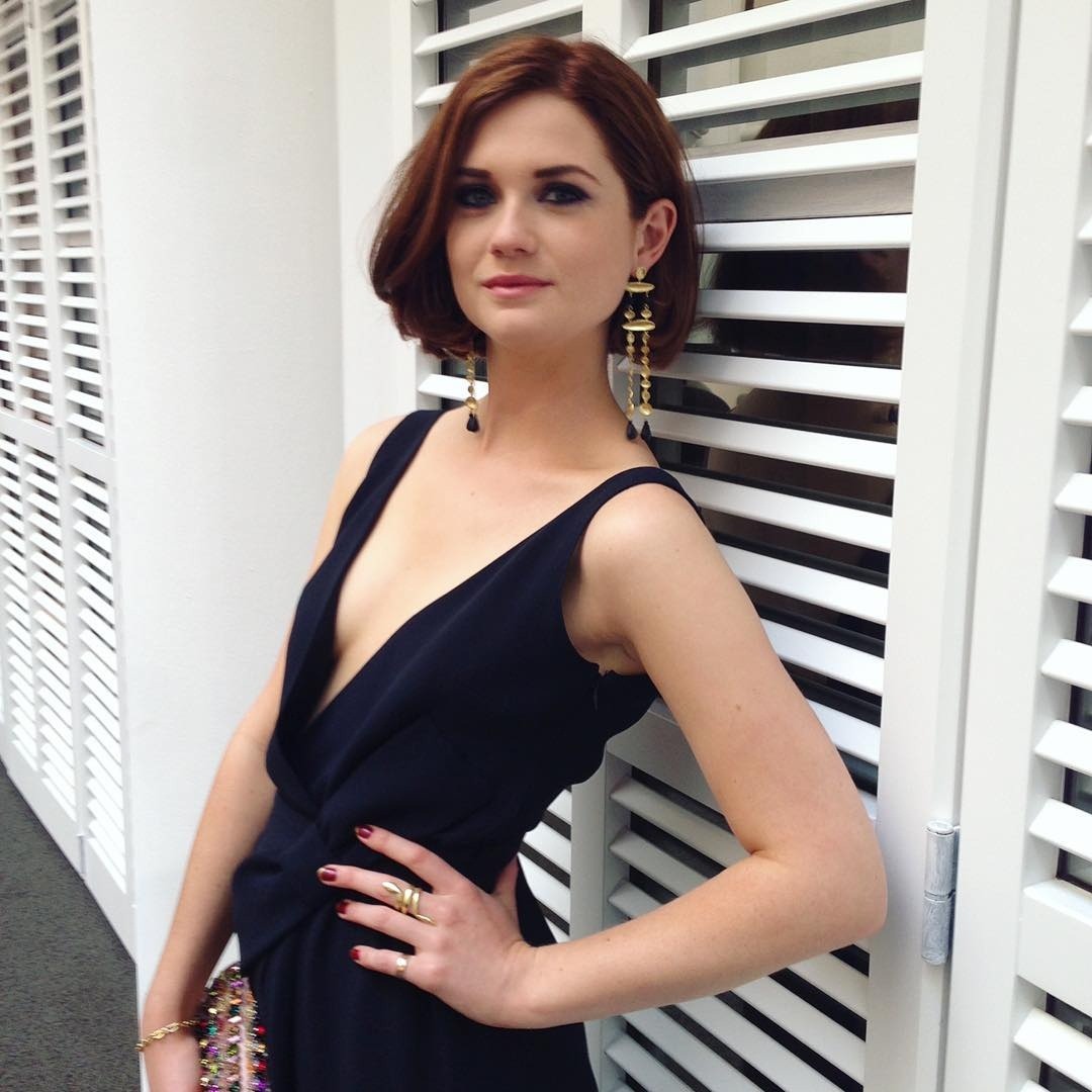 Bonnie Wright Hot