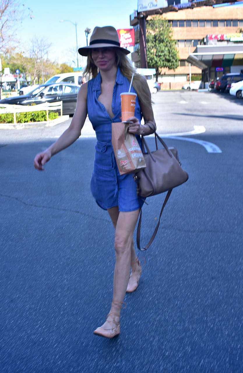 Brandi Glanville Arrives Del Taco Los Angeles