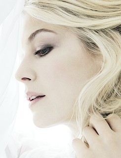 Breathtakingqueens Rosamund Pike For Instyle
