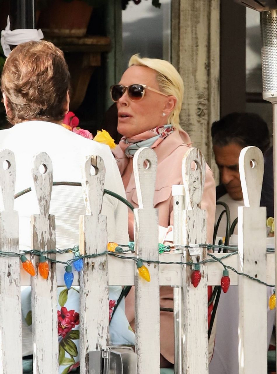 Brigitte Nielsn Out With Her Mother Ivy Restaurant West Hollywood
