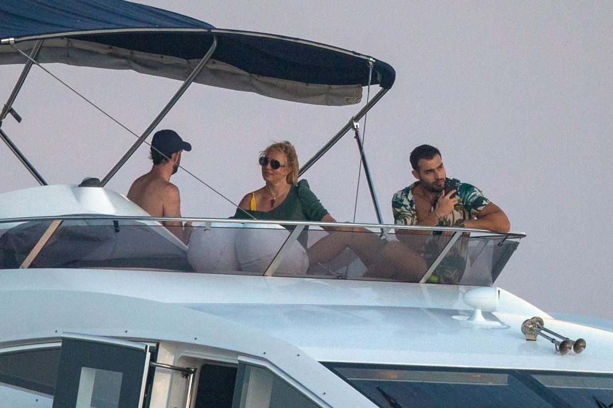 Britney Spears Cruise Yacht Cabo San Lucas