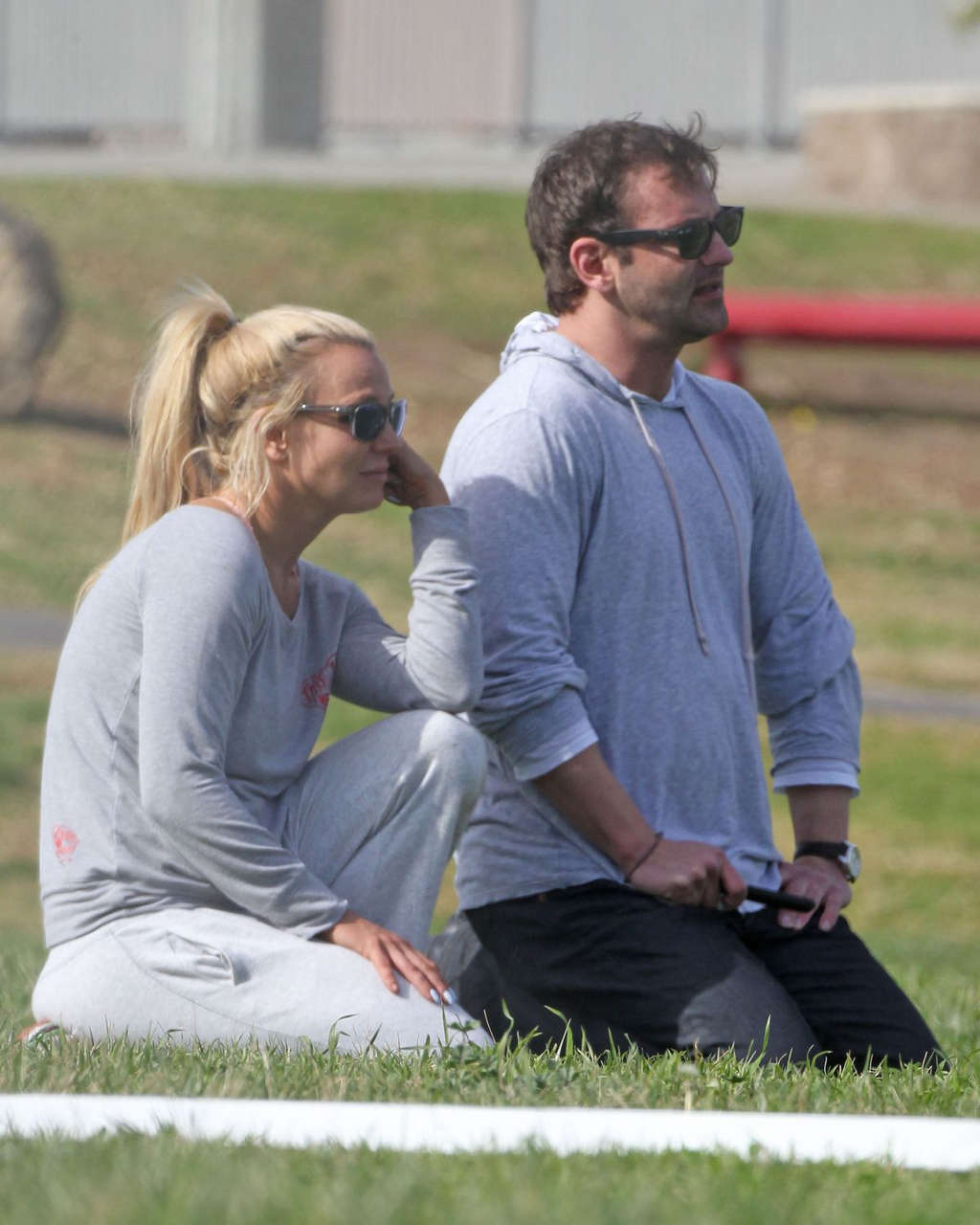 Britney Spears Her Brother Bryan Park Los Angeles