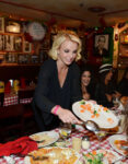 Britney Spears Her Dancers Dining Buca Di Beppo Las Vegas