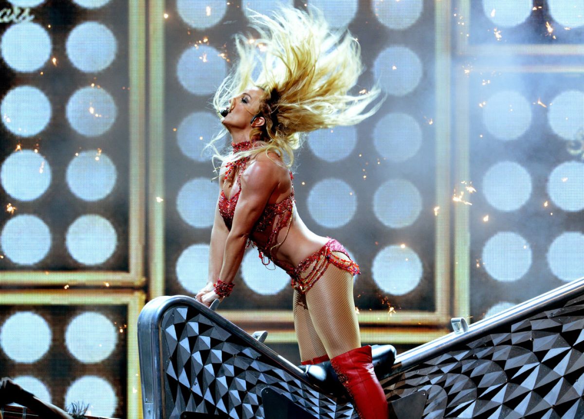 Britney Spears Performs 2016 Billboard Music Awards Las Vegas