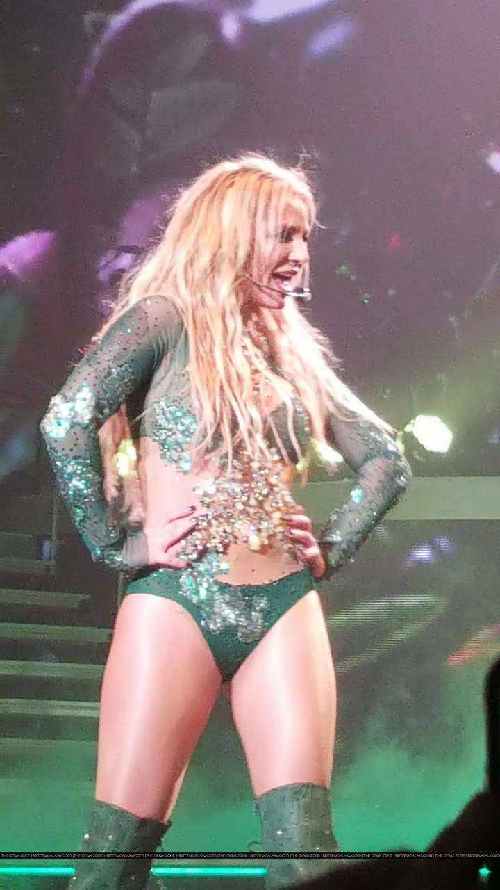 Britney Spears Performs Piece Of Me Show Las Vegas