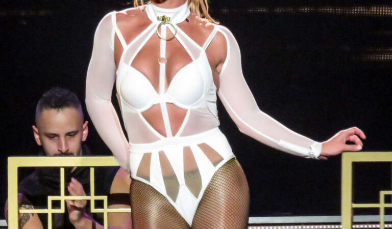 Britney Spears Piece Of Me Show Planet Hollywood Las Vegas (11 photos)