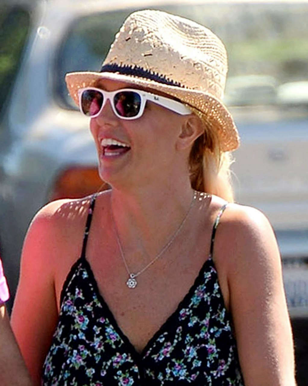 Britney Spears Shopping Grocery Thousand Oaks