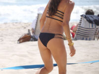 Brooke Burke Bikini Playing Volleyball Beach Malibu