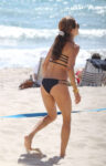 Brooke Burke Bikini Playing Volleyball Beach Malibu