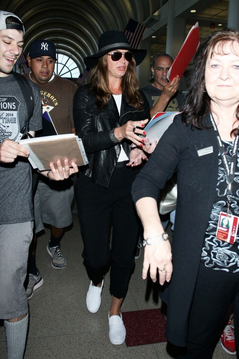 Brooke Shields Lax Airport Los Angeles