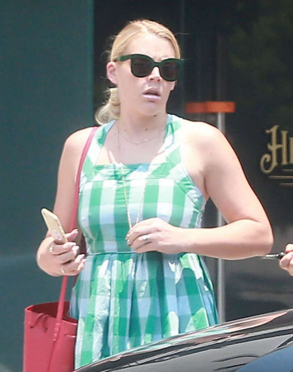 Busy Philippes Out About West Hollywood