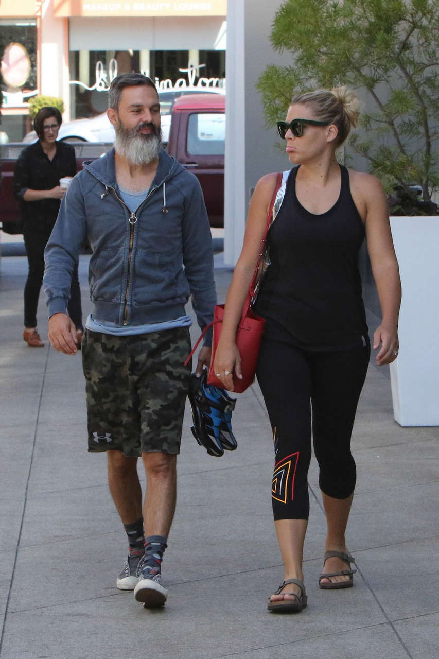 Busy Philipps Heading To Gym Los Angeles