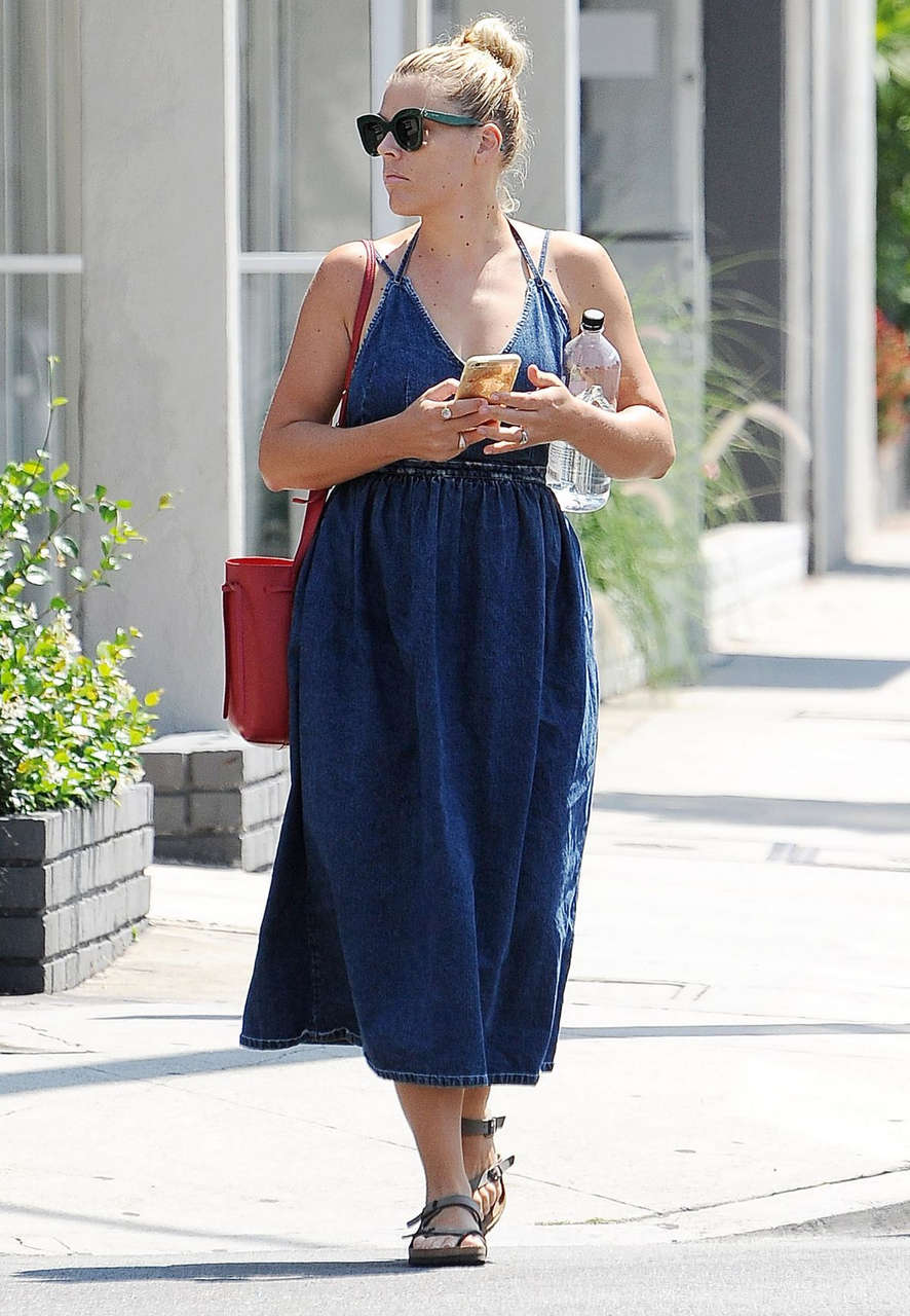 Busy Philipps Out About Los Angeles