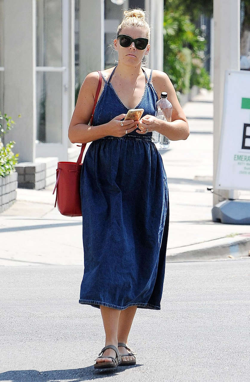 Busy Philipps Out About Los Angeles