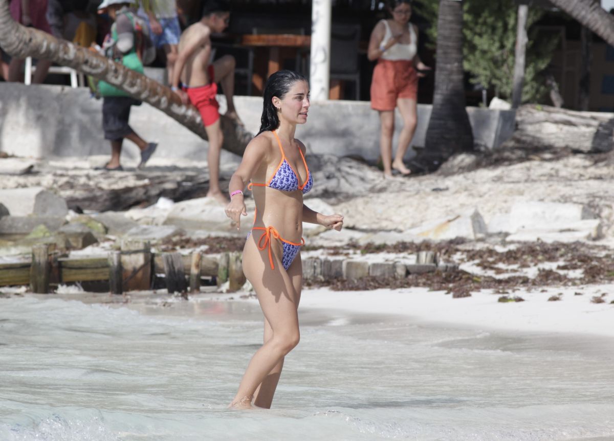 Cally Jane Beech Bikini Beach Isla Mujeres