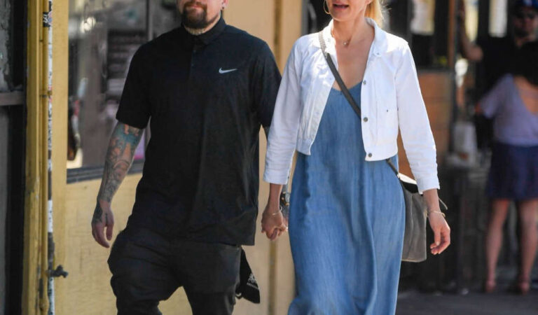 Cameron Diaz Benji Madden Out For Lunch Beverly Hills (9 photos)