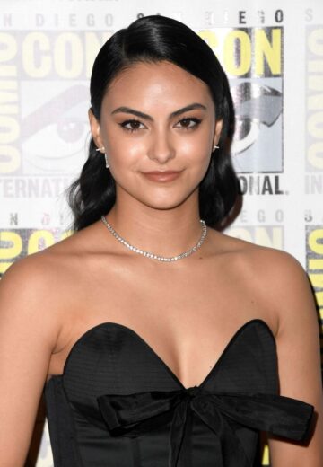 Camila Mendes Hot