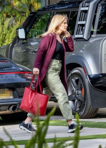 Candace Cameron Bure Out Brentwood