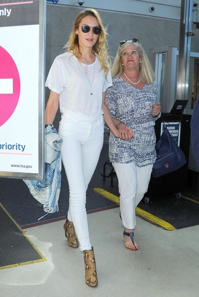 Candice Swanepoel Arrives Lax Airport Los Angeles