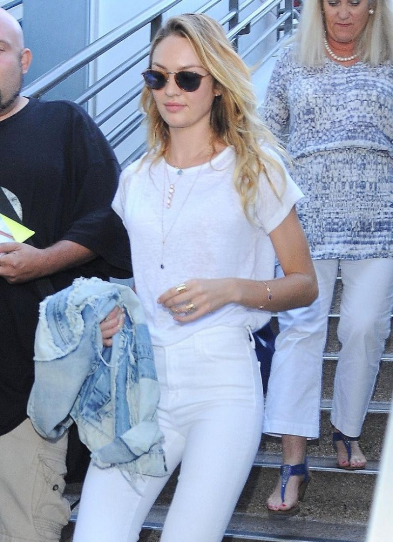 Candice Swanepoel Arrives Lax Airport Los Angeles