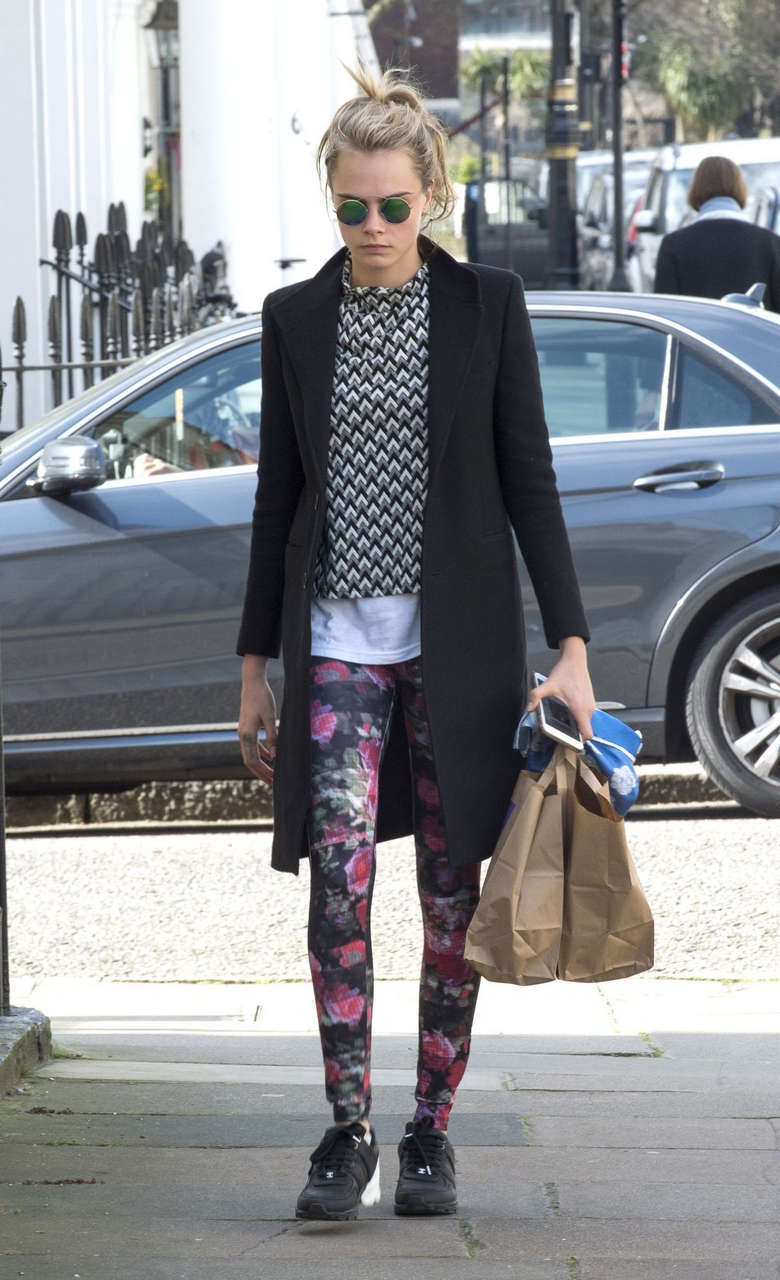 Cara Delevingne Out Shopping London