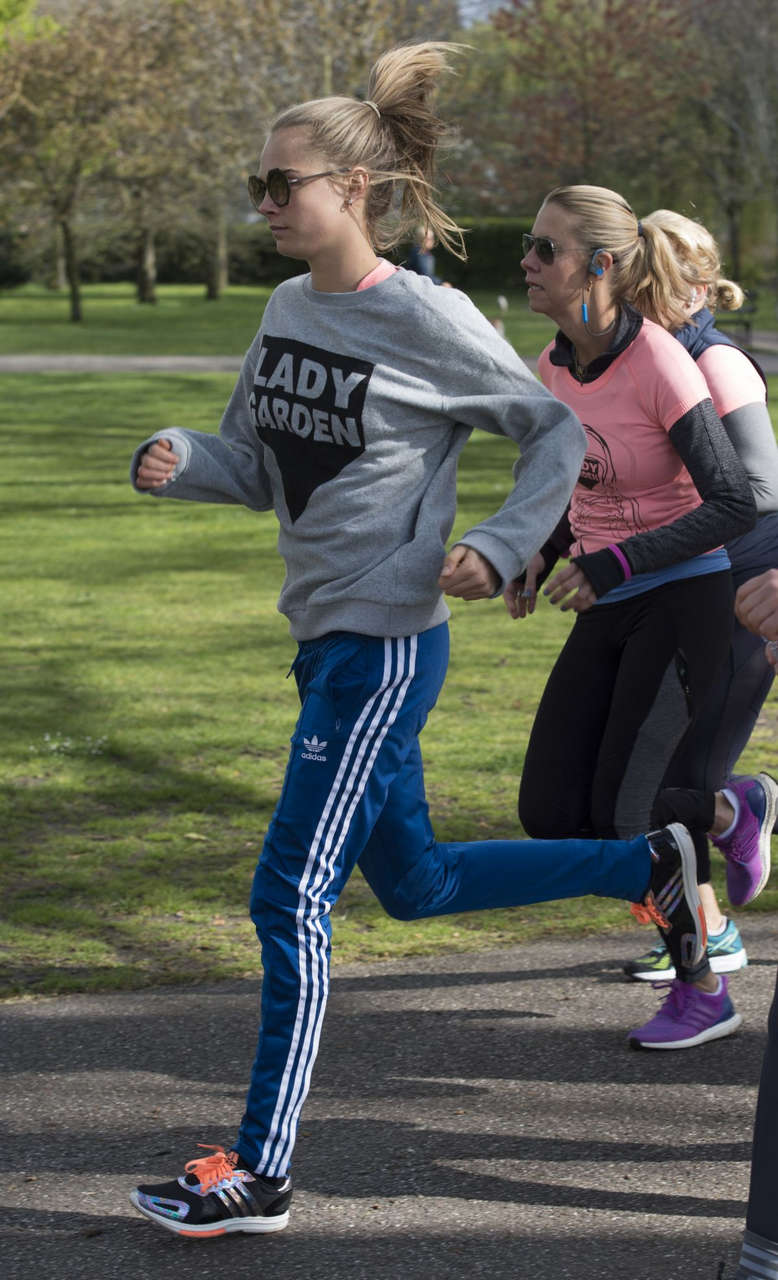 Cara Delevingne Running Lady Garden 5km Race Battersea Park London
