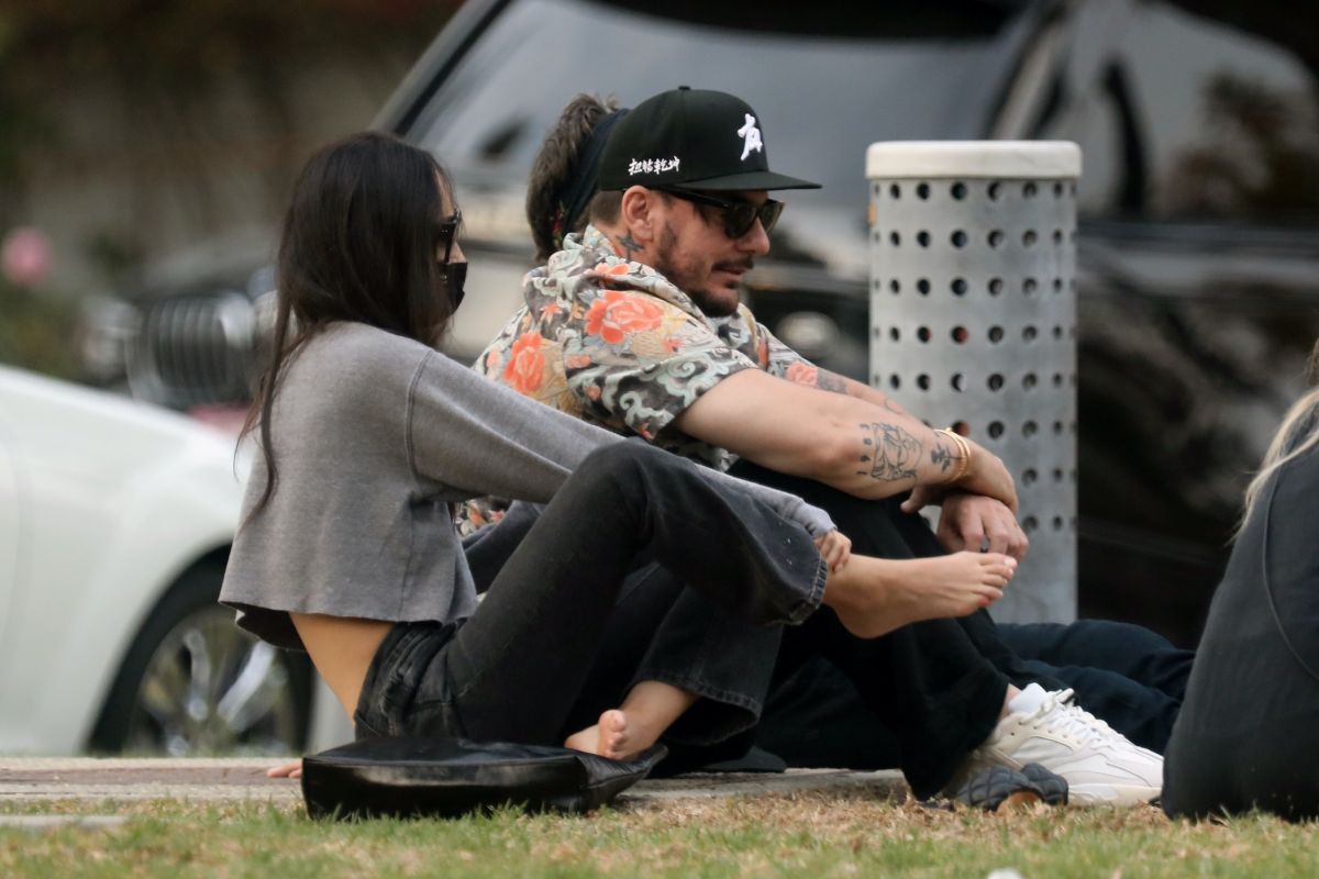 Cara Santana Shannon Leto Out With Friends Park Beverly Hills