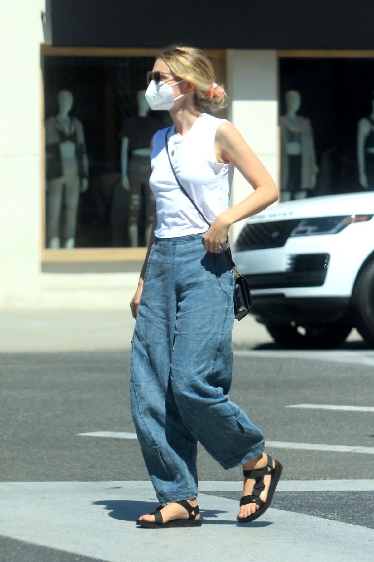 Carey Mulligan Out About Beverly Hills