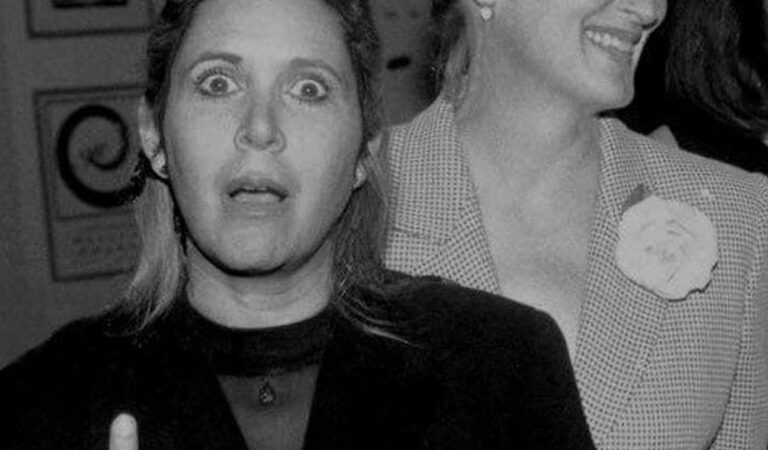 Carrie Fisher And Meryl Streep Hot (1 photo)