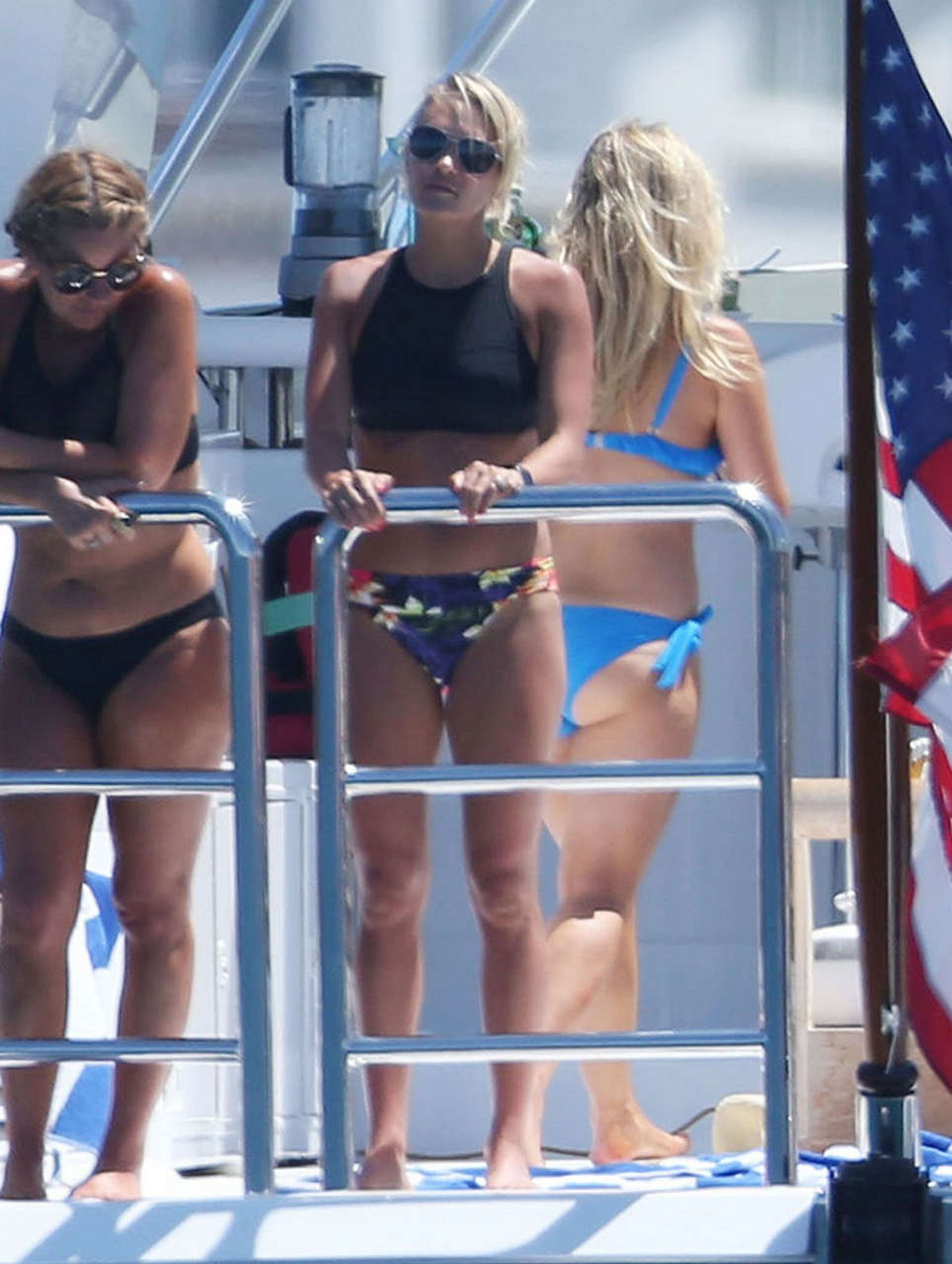 Carrie Underwood Bikini Boat Cabo San Lucas