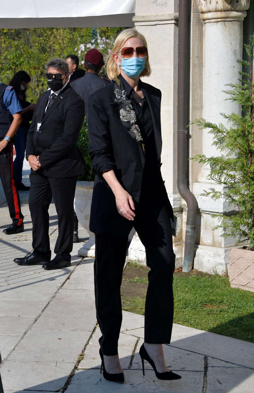 Cate Blanchett Arrives Hotel Excelsior Venice