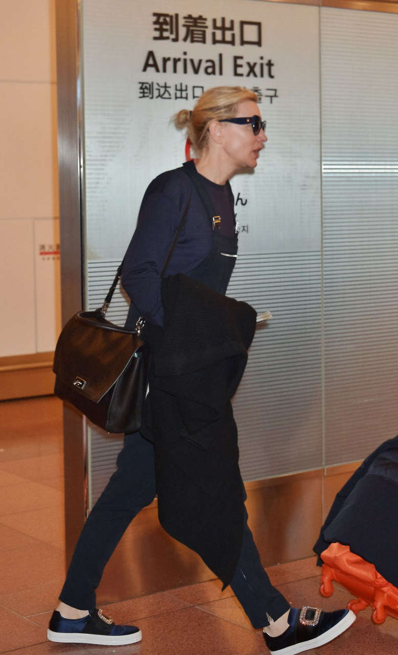 Cate Blanchett Tokyo International Airport