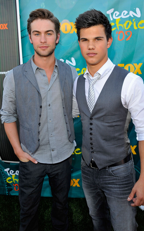 Chace Crawford And Taylor Lautner