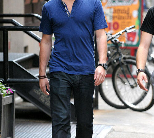 Chace Crawford On Gossip Girl Set (1 photo)