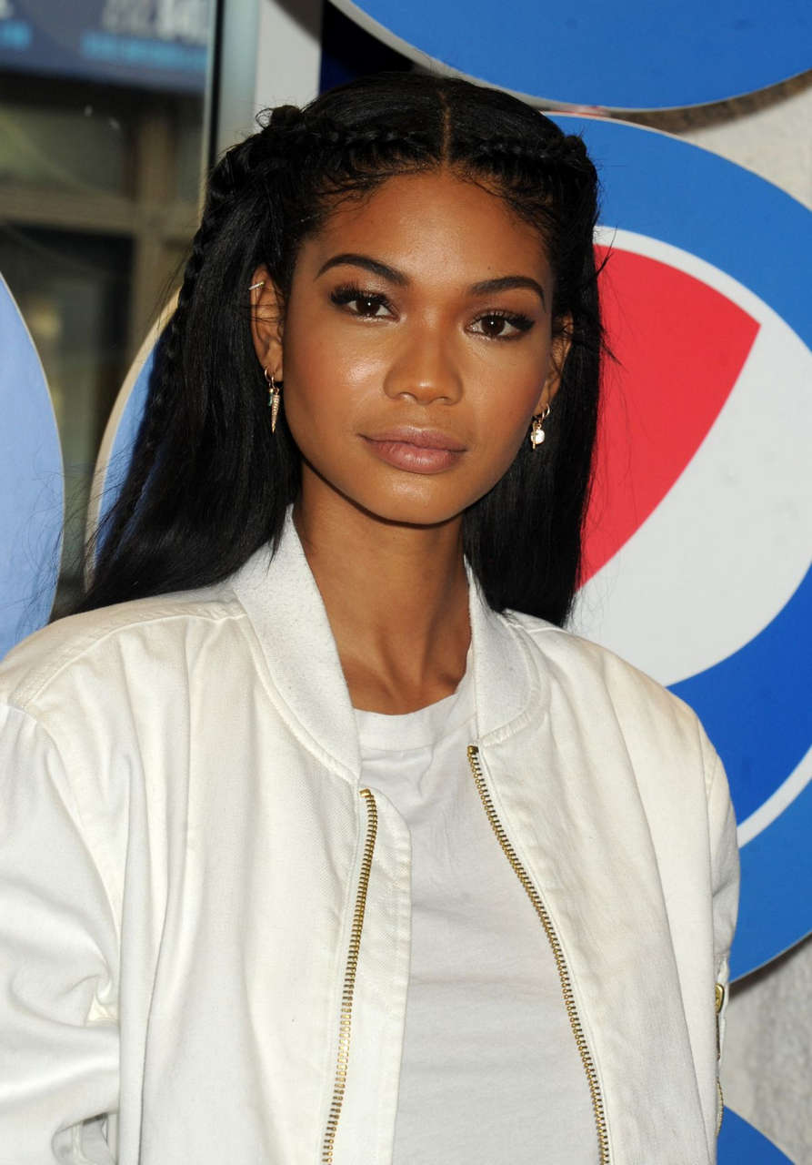 Chanel Iman Opening Party Celebration Of Love From Cave To Keyboard New York