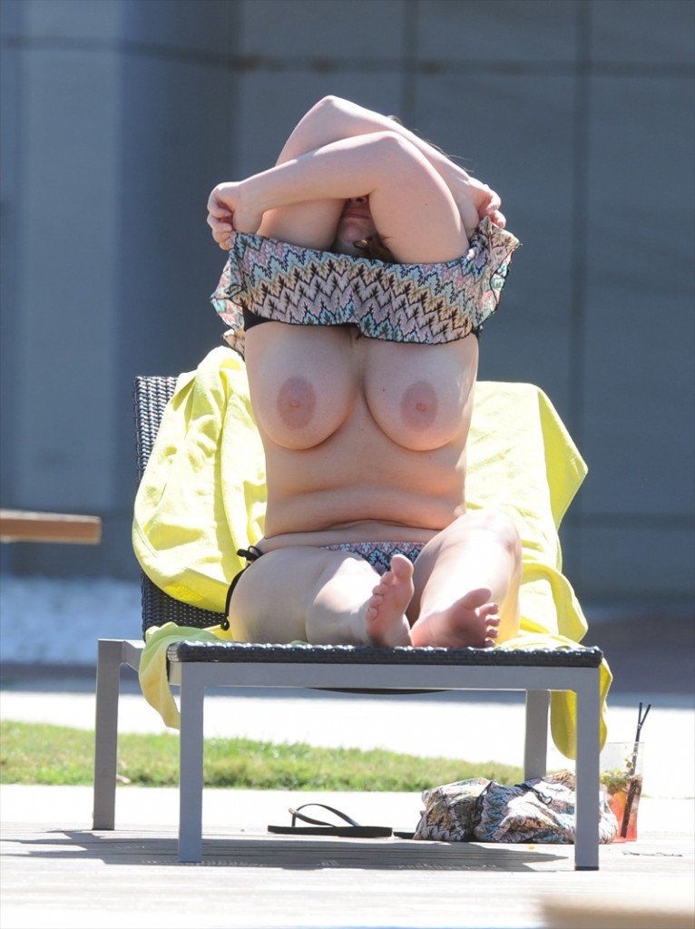 Chanelle Hayes Topless