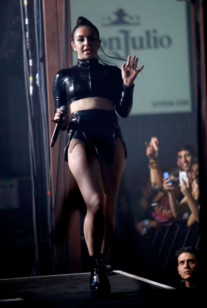 Charli Xcx Performs Gorilla Vs Bear Music Showcase Sxsw 2016 Austin