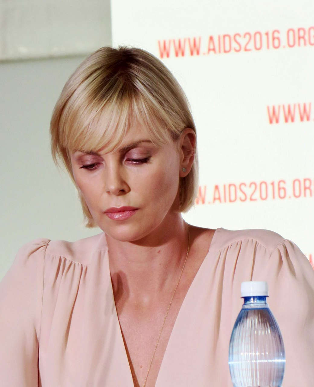 Charlize Theron Press Conference World Aids Conference Durban South Africa