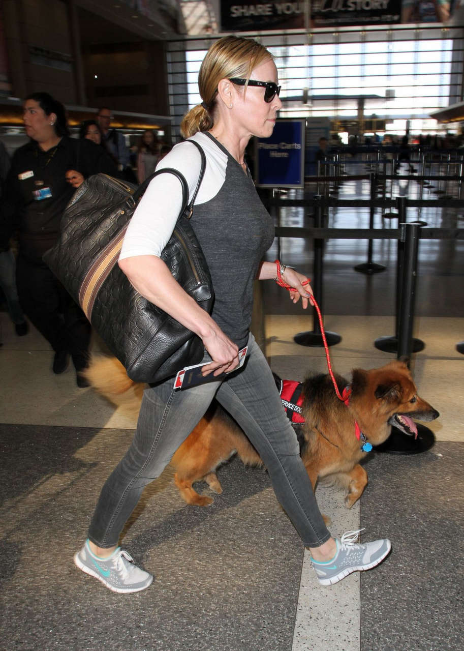 Chelsea Handler Lax Airport Los Angeles