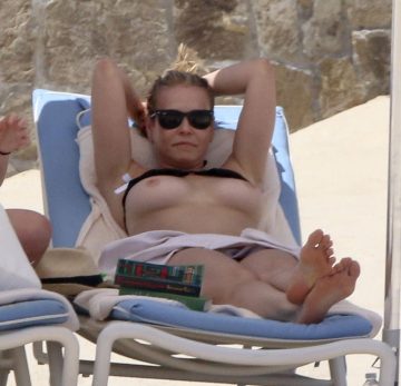 Chelsea Handler Topless